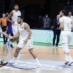 Campazzo juega aún en el Madrid