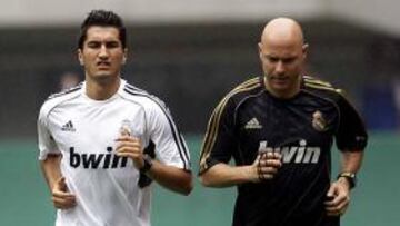 Sahin, junto a Carlos Lalín.