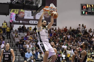 Fuerza Regia 87-57 Dorados