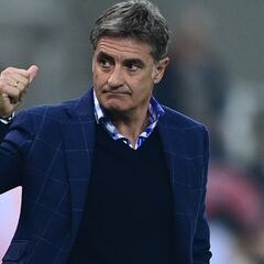 Míchel deja el Olympiacos