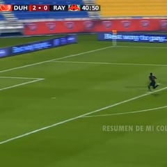 La jugada de James en su debut por la que es criticado