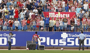 Todas las imágenes del primer día de Gaitán de rojiblanco