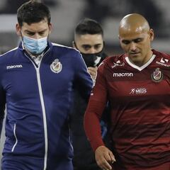 El maleficio que Humberto Suazo aún no puede romper