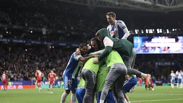 24/11/25 pARTIDO PRIMERA DIVISION JORNADA 13
ESPANYOL - SEVILLA
SEGUNDO GOL ROBERTO FERNANDEZ 2-0 ALEGRIA