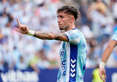 Necesitaba el Málaga al mejor Larrubia. Ante el Andorra fue el factor diferencial, anotando el primer gol del partido, en una jugada individual preciosa y apuntándose la (media) asistencia en el gol de Lobete.