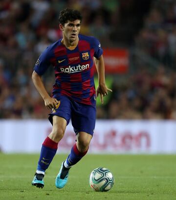 Está en la rampa de salida pero si no llega otro centrocampista seguirá.