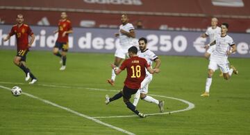 5-0. Ferrán Torres marcó el quinto gol.