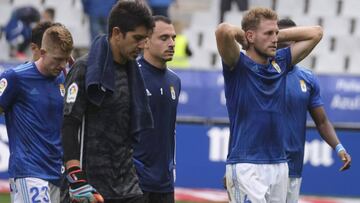 La maldición de los últimos minutos lastra al Oviedo