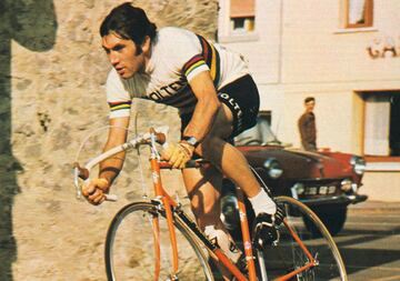 Además, obtuvo la victoria 5 veces en el Giro de Italia, misma cantidad de ocasiones que consiguió el Tour de Francia y se coronó en Vuelta a España en 1973. 