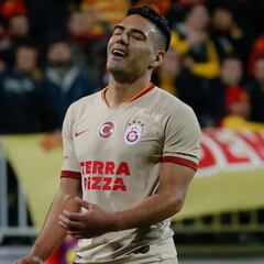 Galatasaray confirma lesión muscular de Falcao García