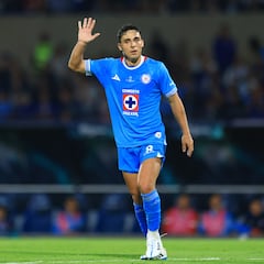 Cruz Azul controversially storms into second place