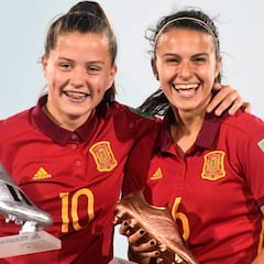 Claudia Pina, Balón de Oro y bota de plata, Cata Coll, guante de Oro