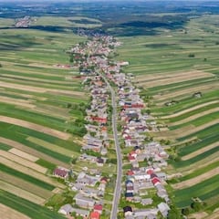 Un pueblo de una calle con 6.000 personas