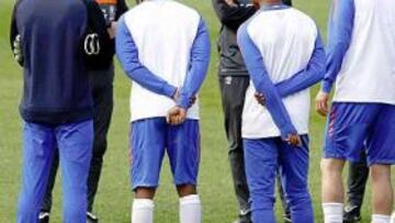 <strong>VAN MARWIJK.</strong>