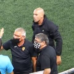 El indomable Valdés: expulsado en la presentación del Horta