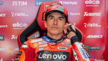 Marc Márquez, en el box tras la ronda de clasificación del Gran Premio de España.