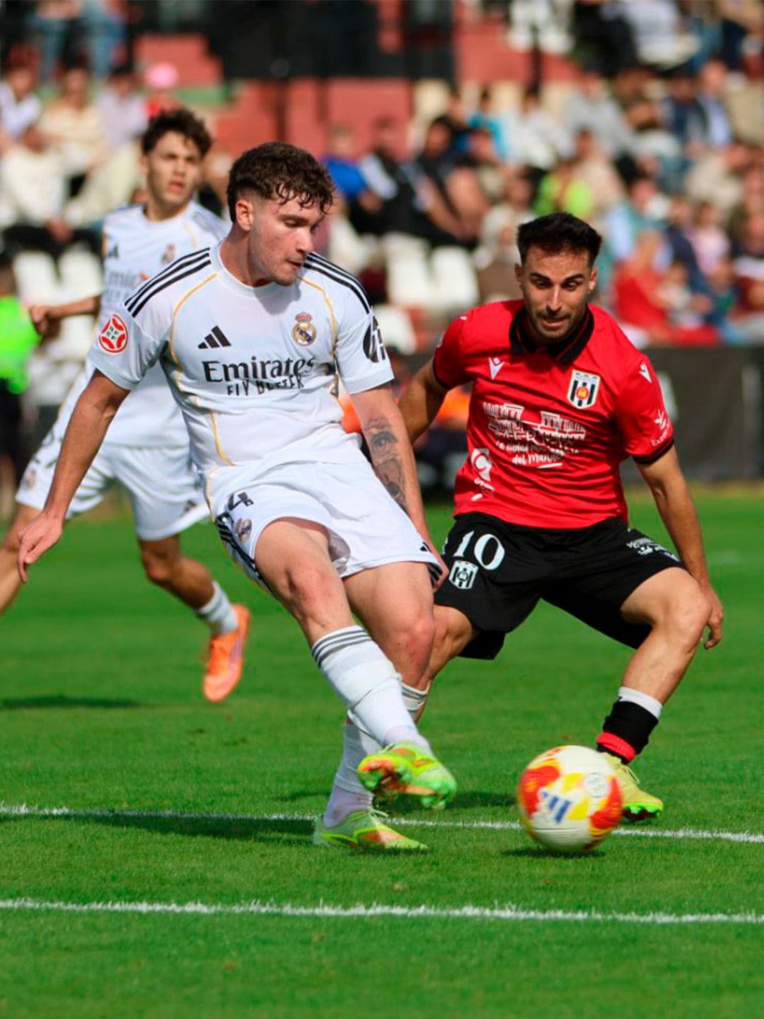 Un Mérida mejor desquicia al Castilla y corta la racha del filial