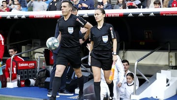 Formaci&oacute;n de &aacute;rbitros en el derbi madrile&ntilde;o. 