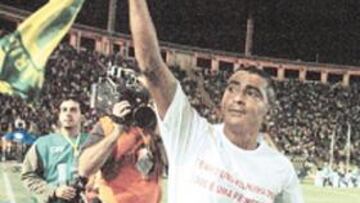 <b>POLÉMICO JUGADOR.</b> Baixinho nunca nos ha dejado indiferentes, con un fuerte carácter y una vida algo inusual para un futbolista nos dejó perlas verbales como que si no salía no marcaba y recuerdos como el regate a Alkorta y sus goles en el Mundial 94.