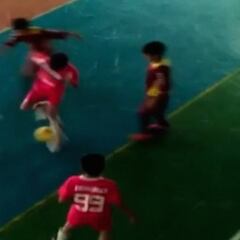 9 añitos y está arrasando Instagram: el jugadón que no se ve ni en profesionales