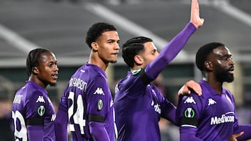 Los jugadores de la Fiorentina celebran la victoria ante el Lask.