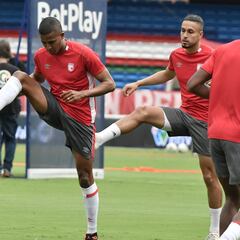 Santa Fe "trabaja en la incorporación" de los refuerzos