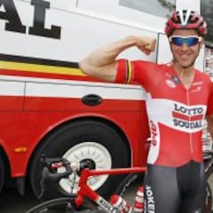 Adam Hansen sumará hoy 13 grandes vueltas: “Soy de hierro”