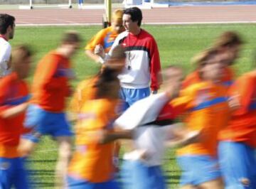 En Almería estuvo desde 2006 a 2008 y logró ascender a Primera División.