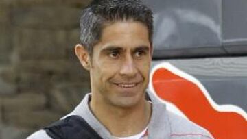 La UEFA adelanta que Sylvinho será titular