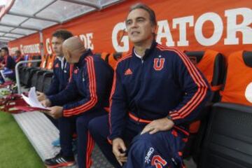 El DT uruguayo de la U percibía $49.032.265 en 2015.