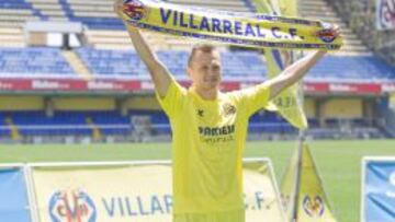 Denis Cheryshev, presentado con el Villarreal.