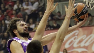 Sergio Llull ante Luka Mitrovic.