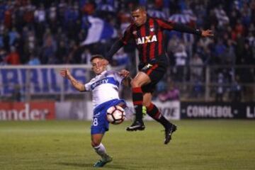 Católica y Paranaense luchan por clasificar a octavos de la Copa Libertadores.