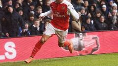 Alexis S&aacute;nchez anot&oacute; su und&eacute;cimo gol en la temporada defendiendo a Arsenal.