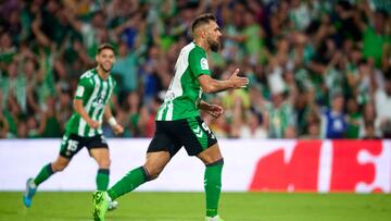 SEVILLE, SPAIN - AUGUST 26: Borja Iglesias of Real Betis celebrates after scoring their side's first goal during the LaLiga Santander match between Real Betis and CA Osasuna at Estadio Benito Villamarin on August 26, 2022 in Seville, Spain. (Photo by Juanjo Ubeda/Quality Sport Images/Getty Images)