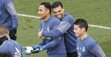 Zidane: "I'm proud of my team - they respect referees"