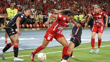 Partido de Liga Femenina BetPlay entre América y Santa Fe.