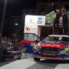 'Cohete' Suárez se corona campeón de España de tierra