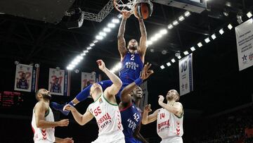 El Baskonia pierde en Estambul y se complica la vida en Europa