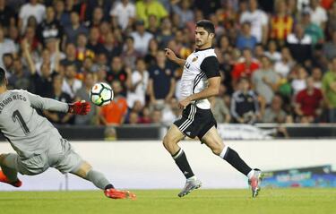 Así ha sido el primer año de Gonçalo Guedes en el Valencia