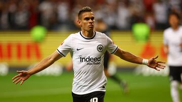 Rafael Santos Borré, delantero colombiano del Eintracht Frankfurt