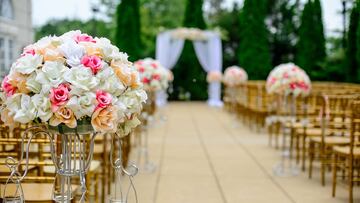 Una pareja al fin compra sus fotos de boda 56 años después por no poder costeárselas: “Estaba fuera de sí de alegría”