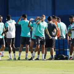 2.000 malaguistas, la fuerza de choque ante el rocoso Linares