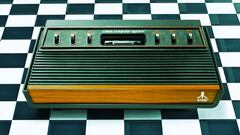 Una Atari 2600 se enfrenta en una partida de ajedrez a ChatGPT y la IA de Microsoft y el resultado es el mismo: lo retro siempre gana