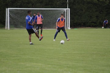 Los dirigidos por Jorge Luis Pinto se preparan para su primer partido de Liga Águila frente a Envigado. También presentaron sus cuatro nuevas caras.