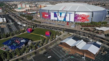 GLENDALE, ARIZONA - JANUARY 28: In an aerial view of State Farm Stadium on January 28, 2023 in Glendale, Arizona. State Farm Stadium will host the NFL Super Bowl LVII on February 12. Christian Petersen/Getty Images/AFP (Photo by Christian Petersen / GETTY IMAGES NORTH AMERICA / Getty Images via AFP)
