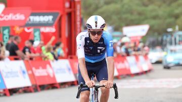 El Israel retira el nombre del país del maillot del equipo en La Vuelta