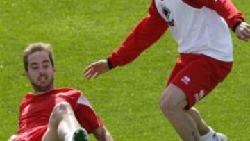 Casado, con el balón.