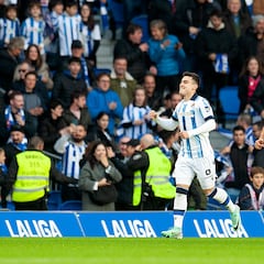 Barrenetxea recoge el guante que le lanza Imanol