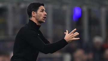 The television and streaming info you need if you want to watch Arsenal visit Chelsea at Stamford Bridge on Premier League matchday 11.